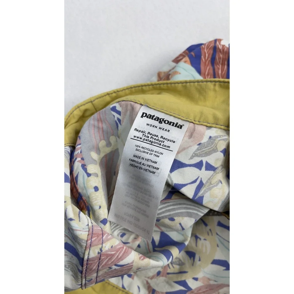Patagonia Wavefarer Board Shorts Women's  2 Coral Floral Surf Swim Gorpcore 4
